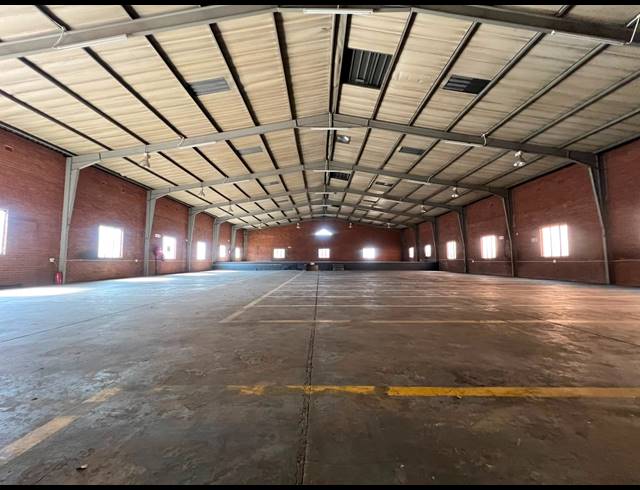 1,199M² WAREHOUSE TO LET IN SUNDERLAND RIDGE